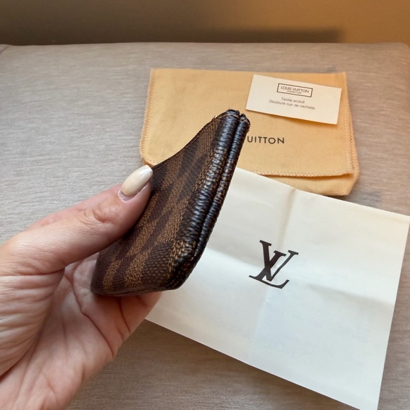 Louis Vuitton Key Pouch - Picture 3 of 10